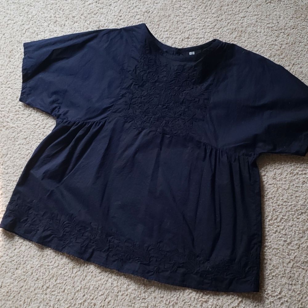 Uniqlo tunic  with embroidery